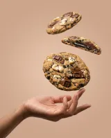 Cookies & Cream Chocolate Chunk Cookie ft. Oreo®